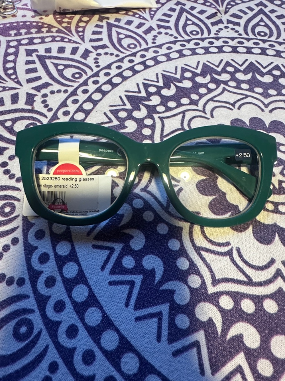 Peepers Emerald Green Center Stage Reading Glasses +2.50